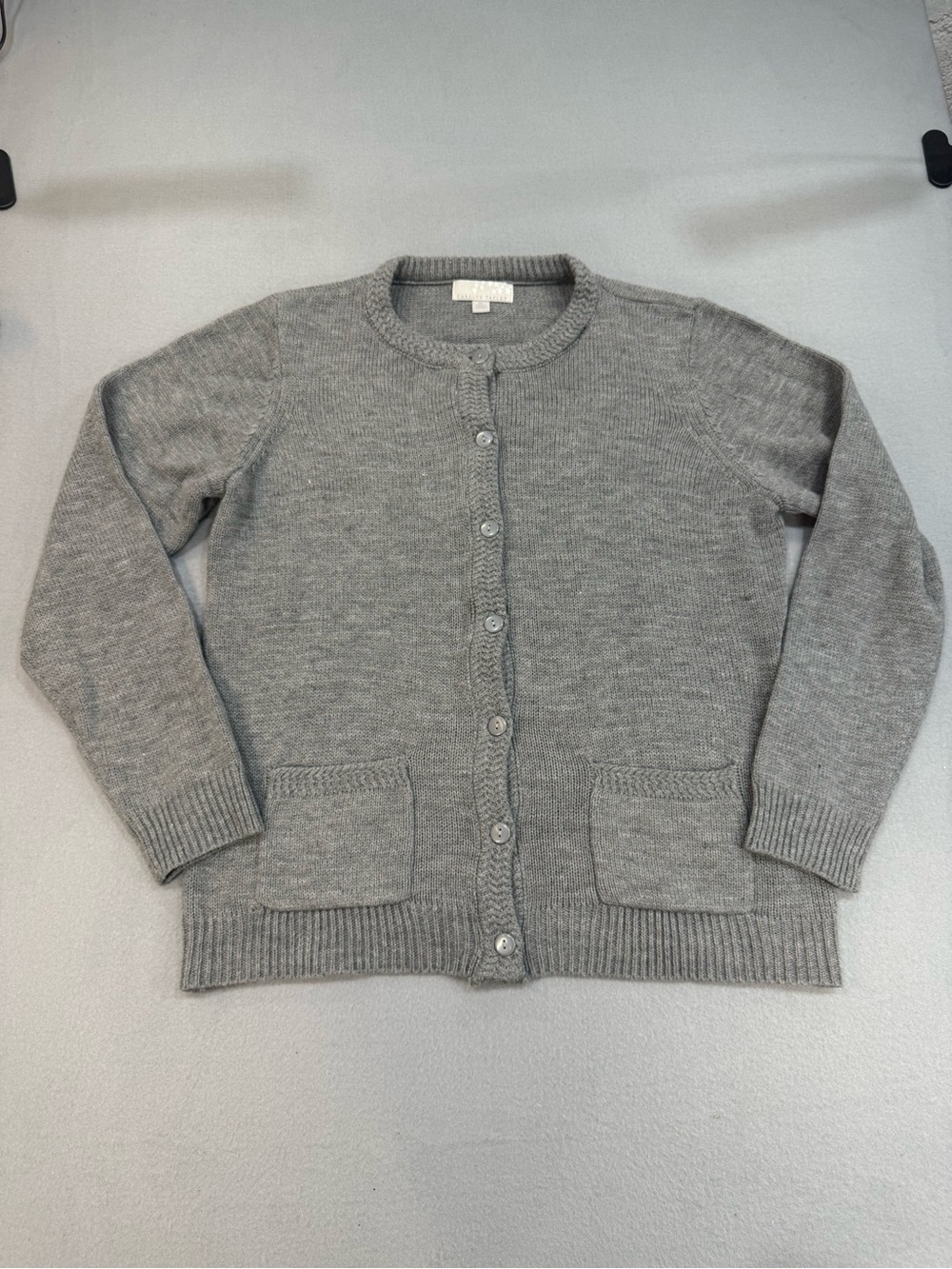 Carolyn Taylor Light Gray Button-Up Knit Cardigan